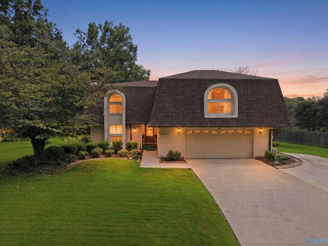 2102 Woodmore Drive SE, Huntsville, AL 35803