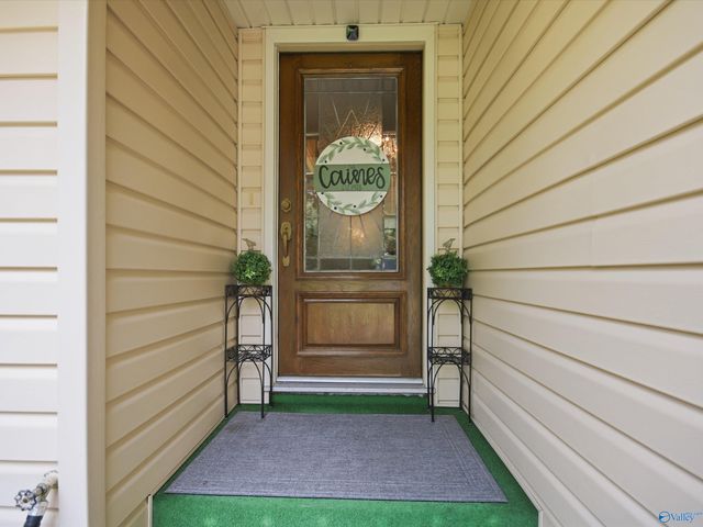 2102 Woodmore Drive SE, Huntsville, AL 35803