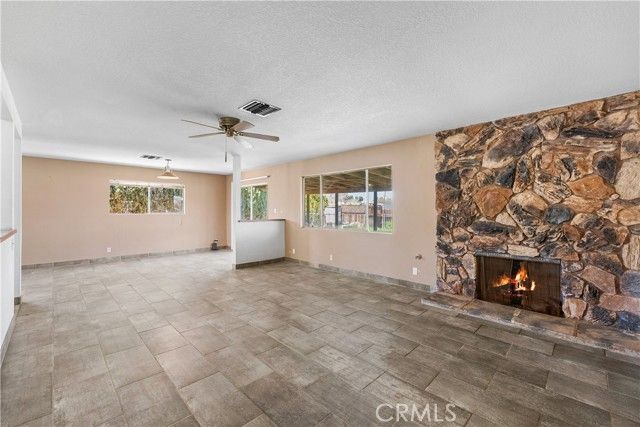 4803 W Avenue L6, Lancaster, CA 93536