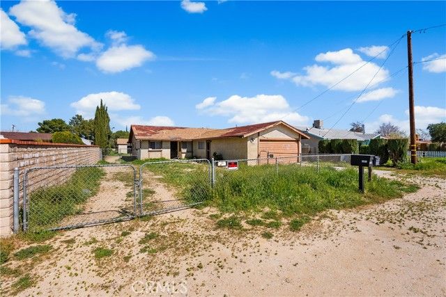 4803 W Avenue L6, Lancaster, CA 93536