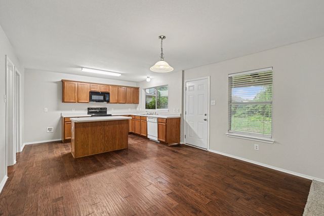 1612 Cardinal Way, Aubrey, TX 76227