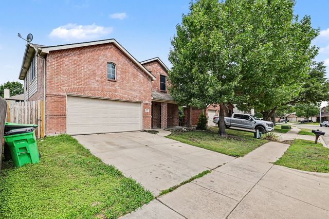 1612 Cardinal Way, Aubrey, TX 76227
