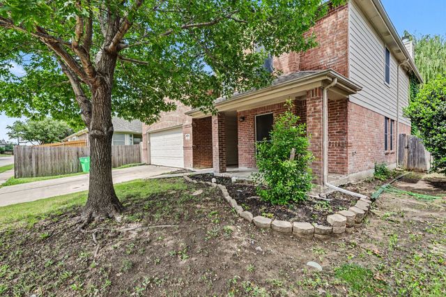 1612 Cardinal Way, Aubrey, TX 76227