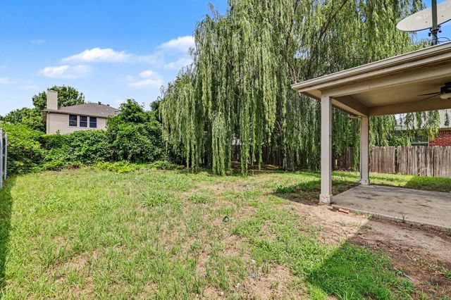 1612 Cardinal Way, Aubrey, TX 76227
