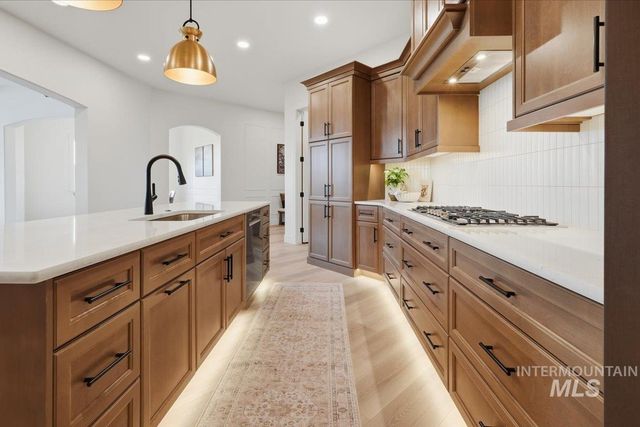 6970 E Chicken Hawk Loop, Nampa, ID 83686