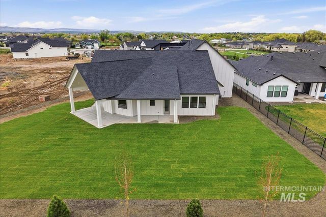 6970 E Chicken Hawk Loop, Nampa, ID 83686