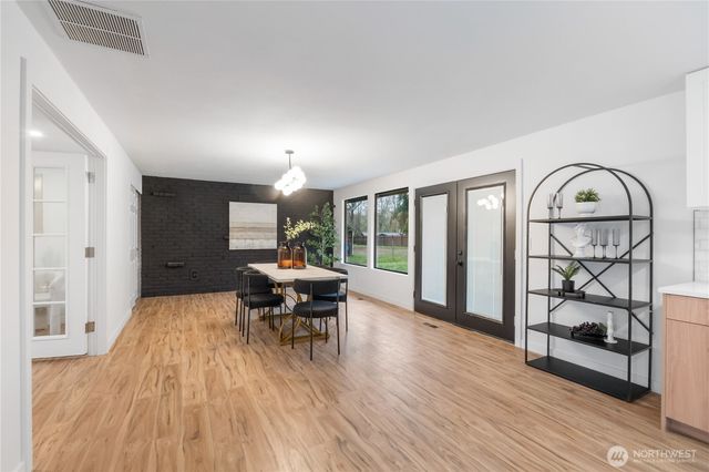 18911 29th Avenue E, Tacoma, WA 98445