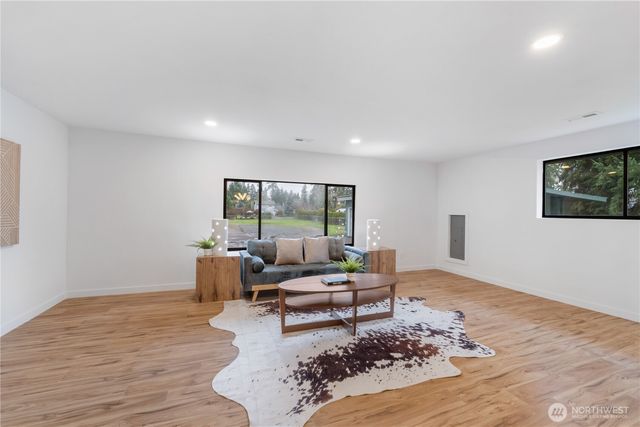 18911 29th Avenue E, Tacoma, WA 98445