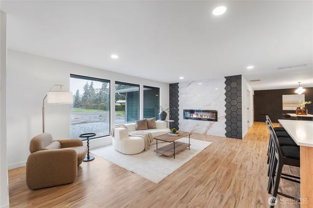 18911 29th Avenue E, Tacoma, WA 98445