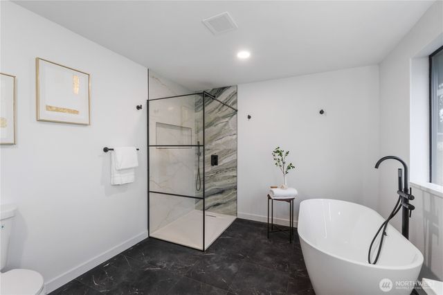 18911 29th Avenue E, Tacoma, WA 98445