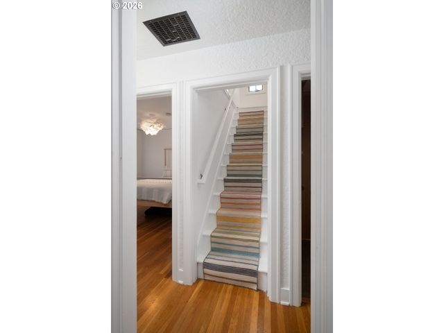 3705 Ne SHAVER St, Portland, OR 97212