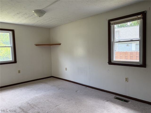 2418 Hillstock Avenue, Akron, OH 44312