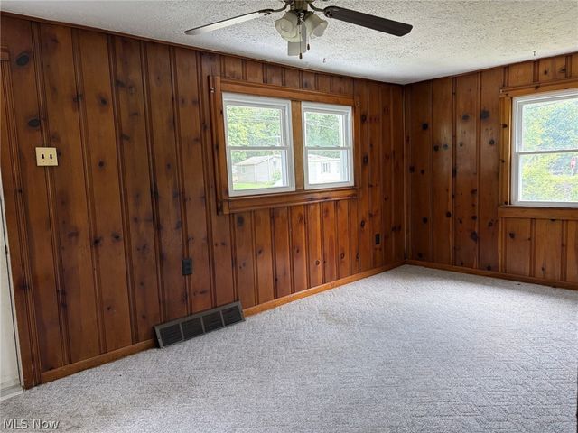 2418 Hillstock Avenue, Akron, OH 44312