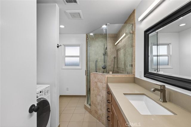 1653 5th, Manhattan Beach, CA 90266