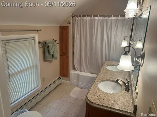 819 W Shiawassee Avenue, Fenton, MI 48430