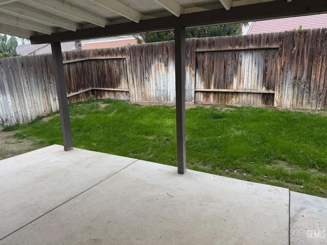 4810 Kaytlain Avenue, Bakersfield, CA 93313