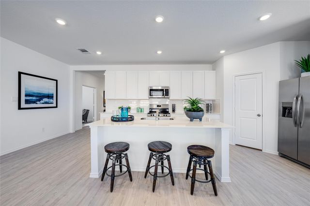 209 Twilight Breeze WAY, Hutto, TX 78634