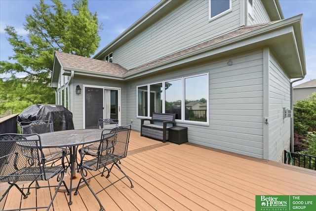 8564 S 101 Street, La Vista, NE 68128