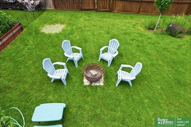 8564 S 101 Street, La Vista, NE 68128