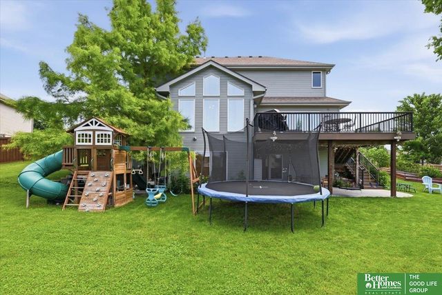 8564 S 101 Street, La Vista, NE 68128