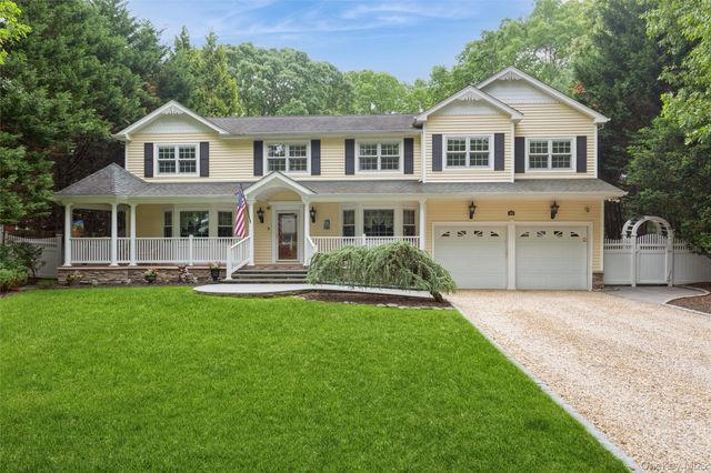 48 River Heights Drive, Smithtown, NY 11787