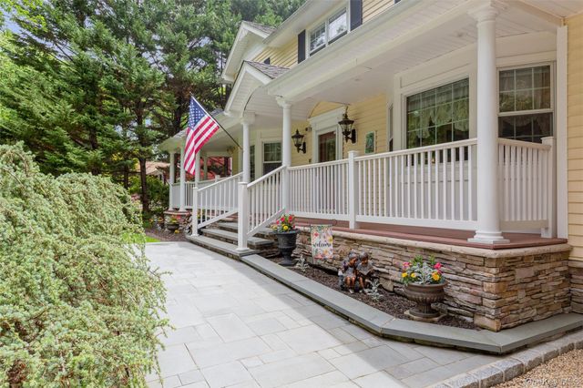 48 River Heights Drive, Smithtown, NY 11787