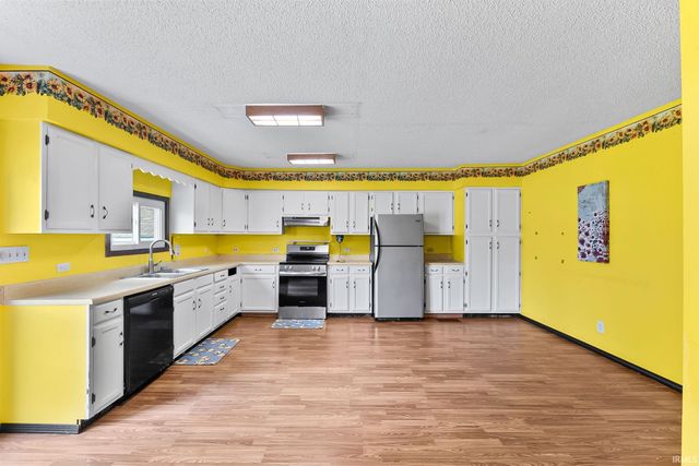 3224 Bass Road, Fort Wayne, IN 46808