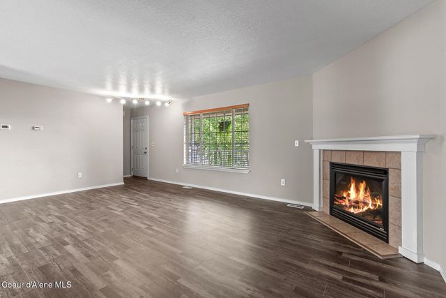 2411 N Mackenzie DR, Post Falls, ID 83854