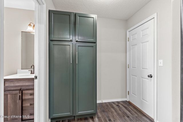 2411 N Mackenzie DR, Post Falls, ID 83854