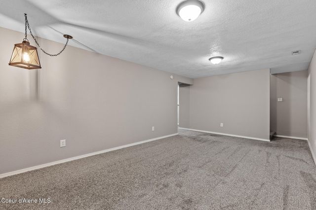 2411 N Mackenzie DR, Post Falls, ID 83854