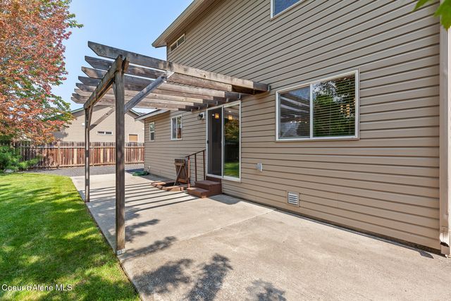 2411 N Mackenzie DR, Post Falls, ID 83854