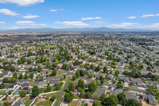 2411 N Mackenzie DR, Post Falls, ID 83854