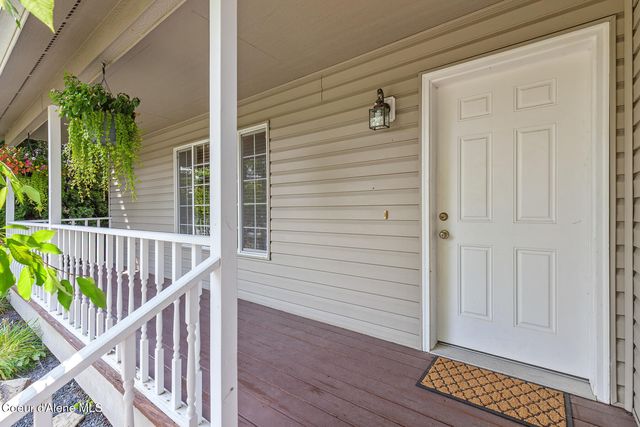 2411 N Mackenzie DR, Post Falls, ID 83854