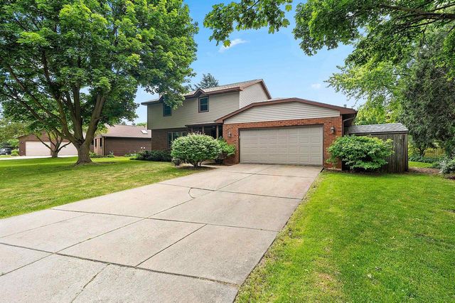 716 EAU CLAIRE PLACE, De Pere, WI 54115
