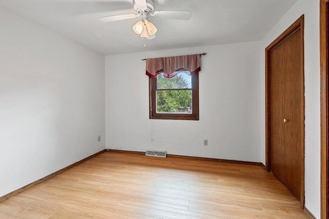 716 EAU CLAIRE PLACE, De Pere, WI 54115