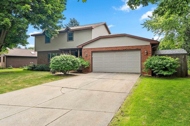 716 EAU CLAIRE PLACE, De Pere, WI 54115