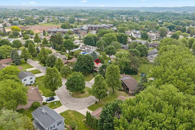 716 EAU CLAIRE PLACE, De Pere, WI 54115