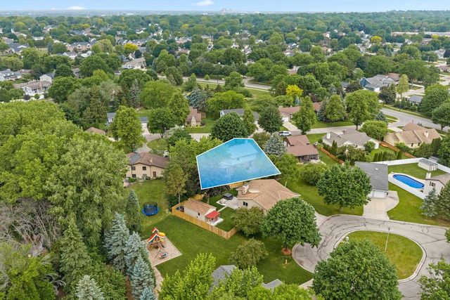 716 EAU CLAIRE PLACE, De Pere, WI 54115