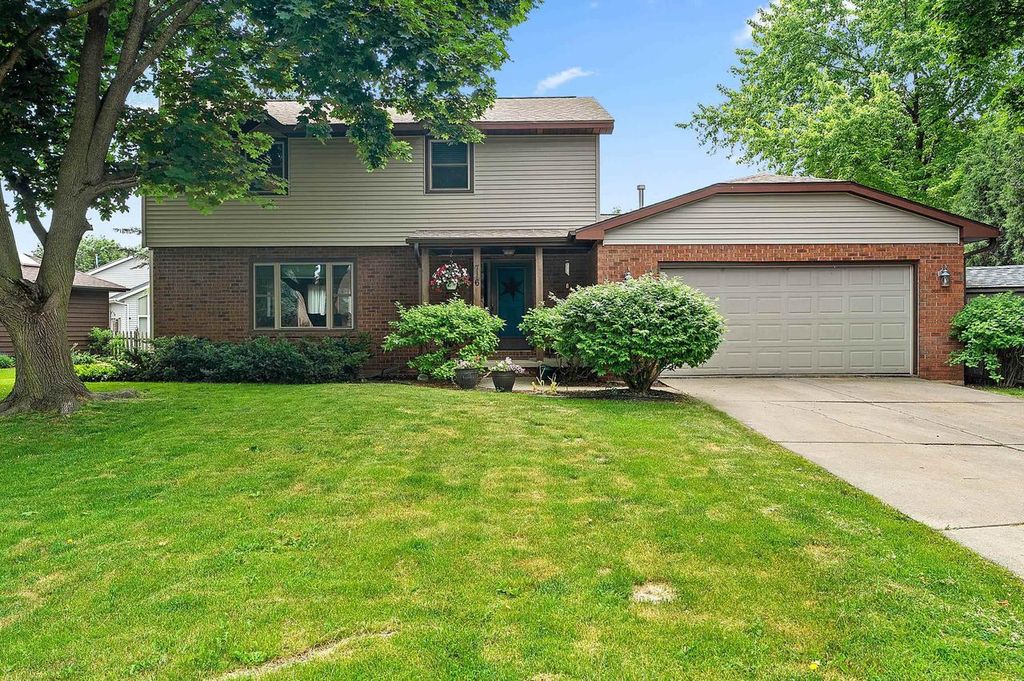 716 EAU CLAIRE PLACE, De Pere, WI 54115
