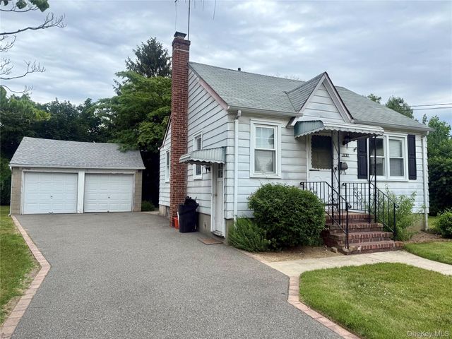 1777 Stone Avenue, East Meadow, NY 11554