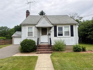 1777 Stone Avenue, East Meadow, NY 11554