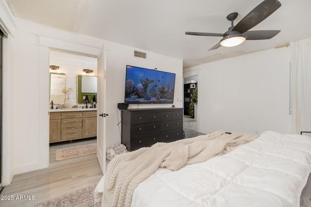 5607 W CHOLLA Street, Glendale, AZ 85304