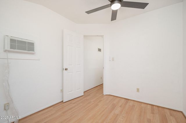 5607 W CHOLLA Street, Glendale, AZ 85304