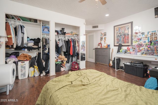 5607 W CHOLLA Street, Glendale, AZ 85304