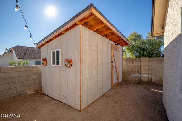 5607 W CHOLLA Street, Glendale, AZ 85304