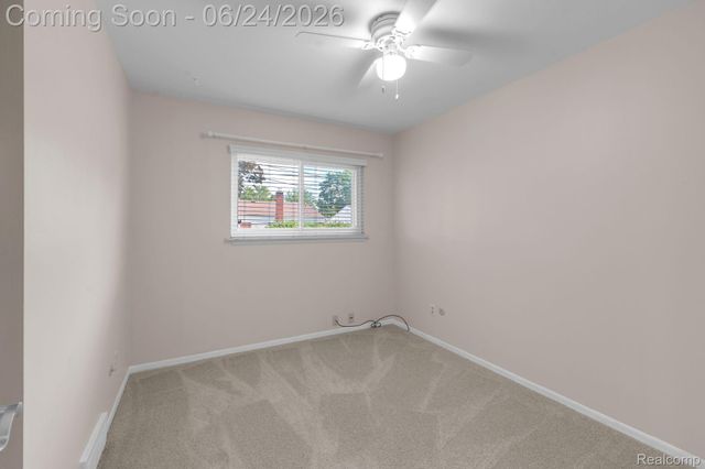 34316 Tomahawk Drive, Westland, MI 48185