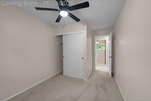 34316 Tomahawk Drive, Westland, MI 48185