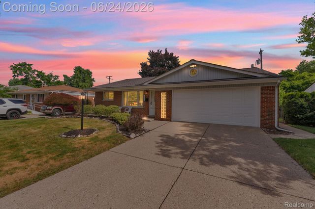 34316 Tomahawk Drive, Westland, MI 48185