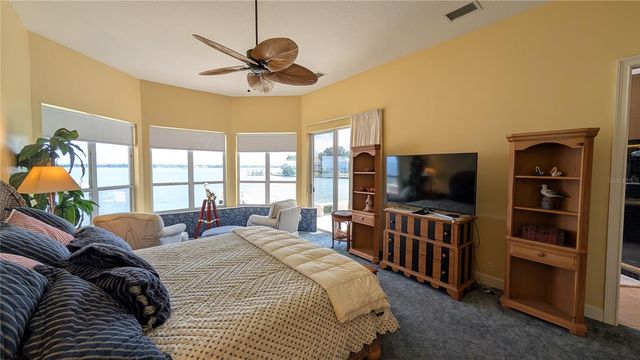 4709 DOLPHIN CAY LANE, St Petersburg, FL 33711