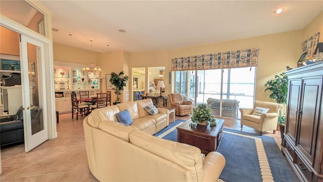 4709 DOLPHIN CAY LANE, St Petersburg, FL 33711
